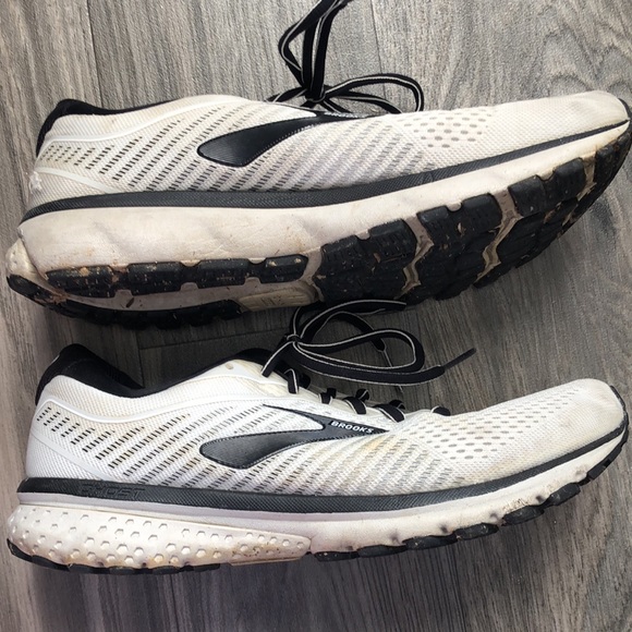 Men’s Brooks Ghost 12 Running Shoes - Picture 3 of 8